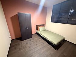 Hougang Avenue 8 (Hougang),  #528806041